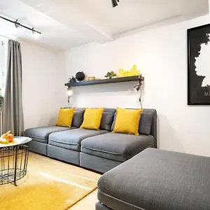 Apartment Marienplatz 2 Bedrooms Living Kitchen, Munich